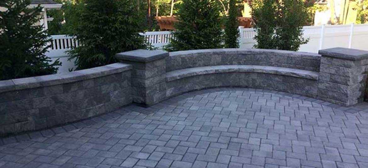 Pavers And Retaining Walls